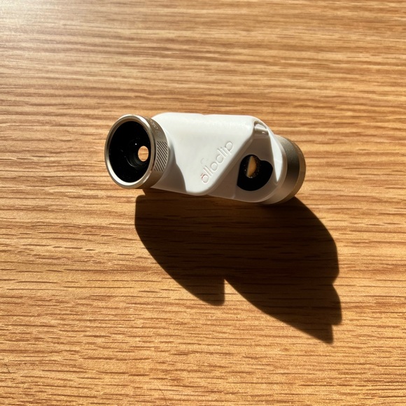Olloclip Camera Phone Adapter For iPhone - Picture 2 of 6